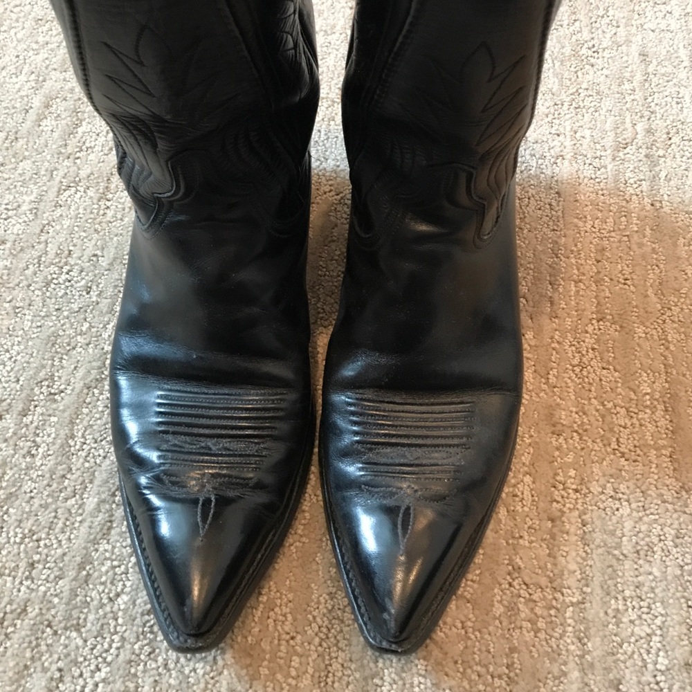 Lucchese women’s black cowboy boots - size 9